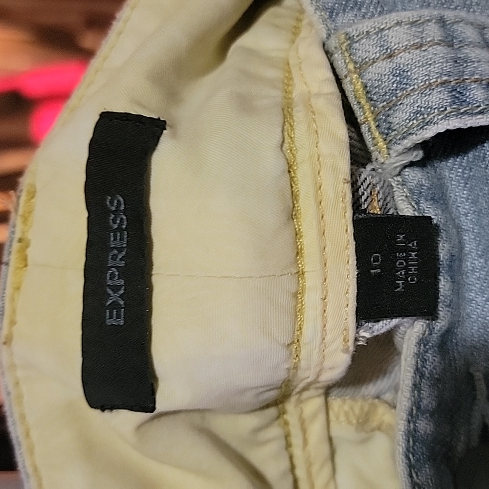 Express jean skirt - Picture 2 of 3